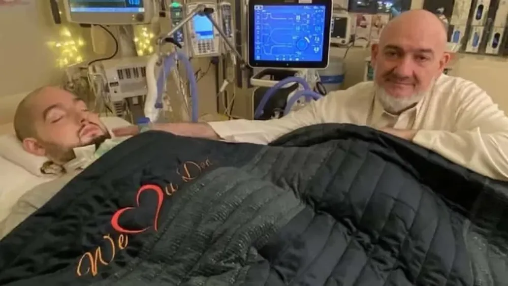 Es miembro de la familia real árabe y cada 18 de abril, el día de su cumpleaños se transforma en una jornada simbólica.