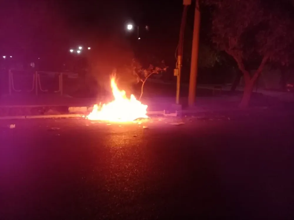 Vandalismo en Rivadavia: bomberos sofocaron varios incendios en contenedores de residuos