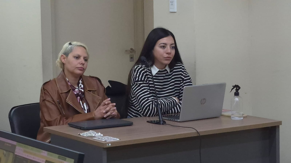 Las abogadas de la defensa de Arce.