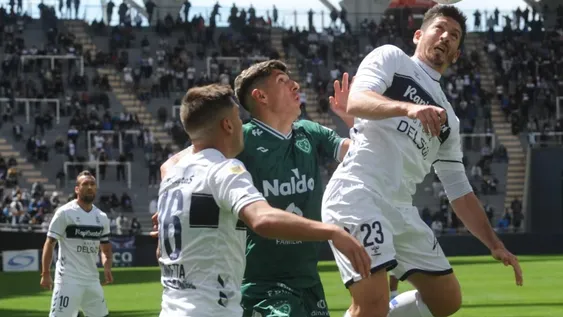 Sarmiento se llevó todo con muy poco frente a Gimnasia