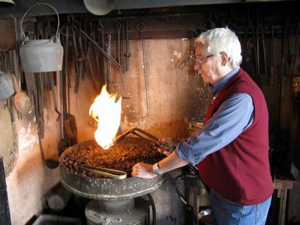 “Fabriqué con la misma fe el cáliz de Francisco y el de Benedicto XVI”