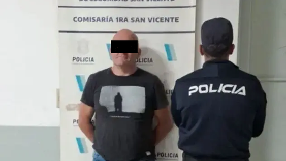 Impactante: detuvieron a Eugenio Esteban Fernández, concejal de LLA, con auto robado y papeles dudosos. &nbsp;