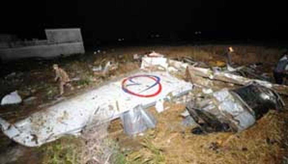 Unas 130 personas fallecieron tras caer un avión en Pakistán