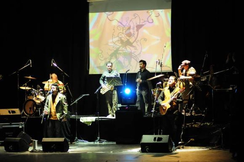 ¡Ritmo y sabor compadre!