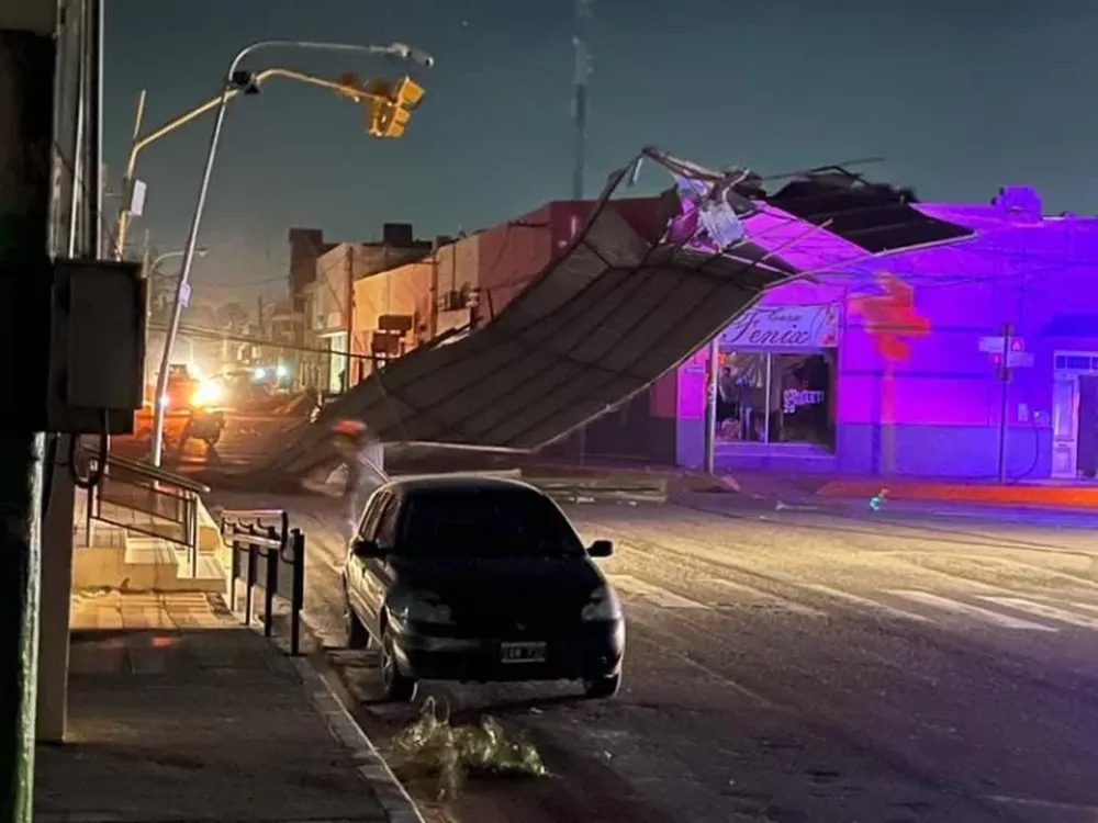 [VIDEO] El viento Zonda azotó en Jáchal: viviendas dañadas y servicio eléctrico afectado