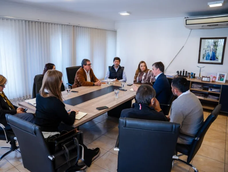 La reunión de Vicuña con intendentes y funcioanrios en La Rioja. La reunión de Vicuña con intendentes y funcioanrios en La Rioja.