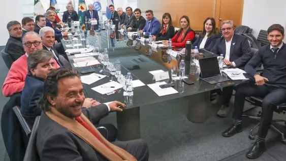 EN EL DOCUMENTO. Los gobernadores sostienen que ley que impulsan no afectará las finanzas públicas nacionales.