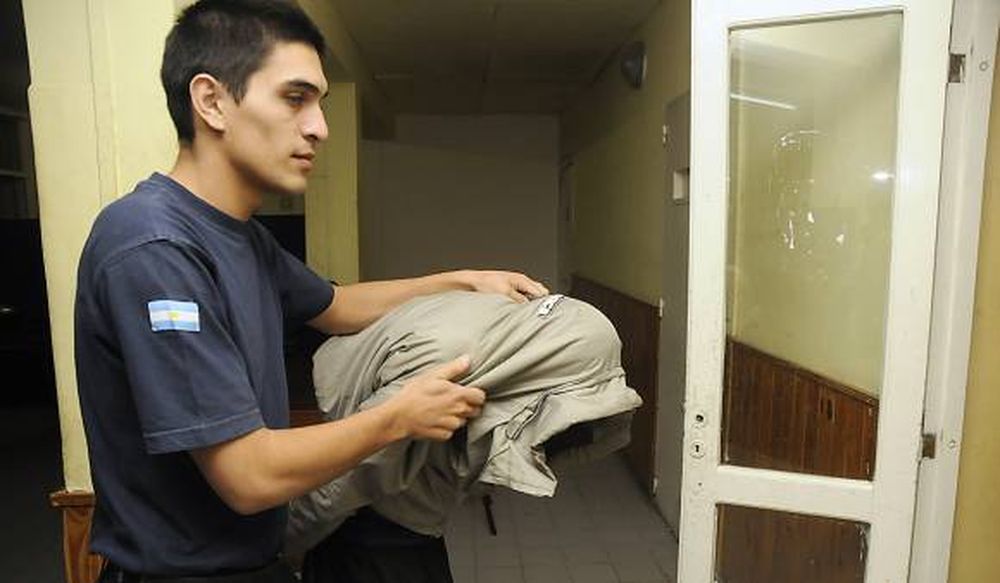 Joven grave: 3 detenidos