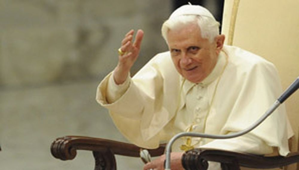 Benedicto XVI promulgó el decreto para elegir a su sucesor