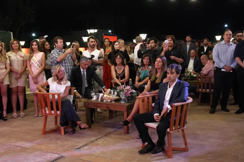 [FOTOS] Cóctel de lujo con las embajadoras como grandes anfitrionas