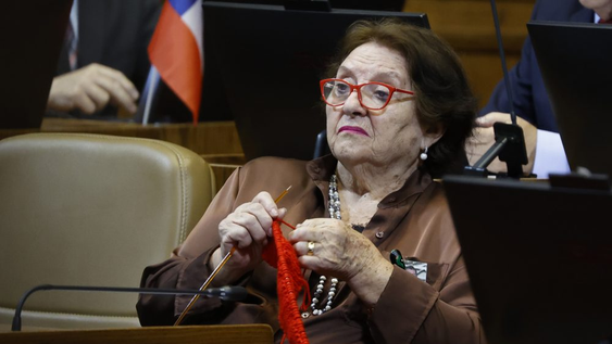 Polémica por la exdiputada chilena que trató a Milei de psicótico, loco y gay