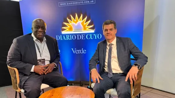 Dean Mc Pearson y Guillaume Légaré, de la Bolsa de Toronto