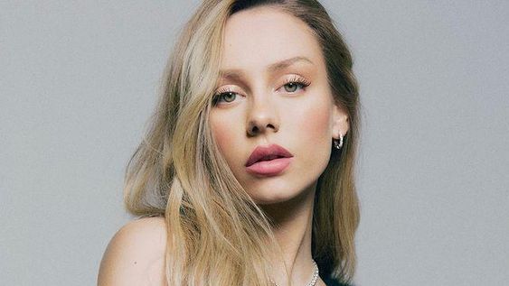 Ester Expósito, lista para la noche de bodas