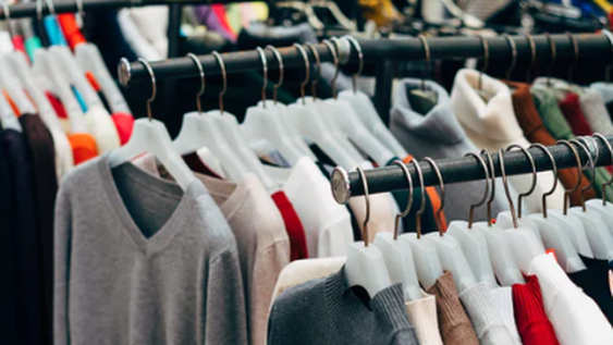 Desde Mimo a Levi’s: venderán prendas de más de 70 marcas nacionales a precios rebajados