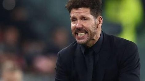 El controvertido gesto del Cholo Simeone en la entrega de las medallas
