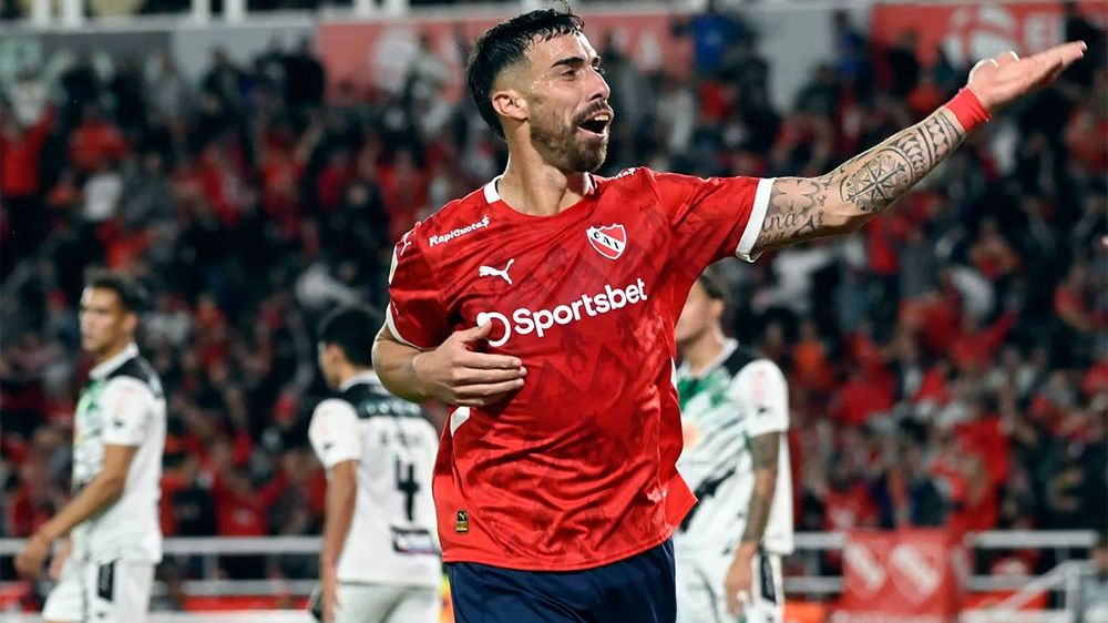 Goleador. Independiente recuperó el poder de gol del paraguayo Avalos y este martes estará en el ataque ante Unión en el Apertura de AFA.