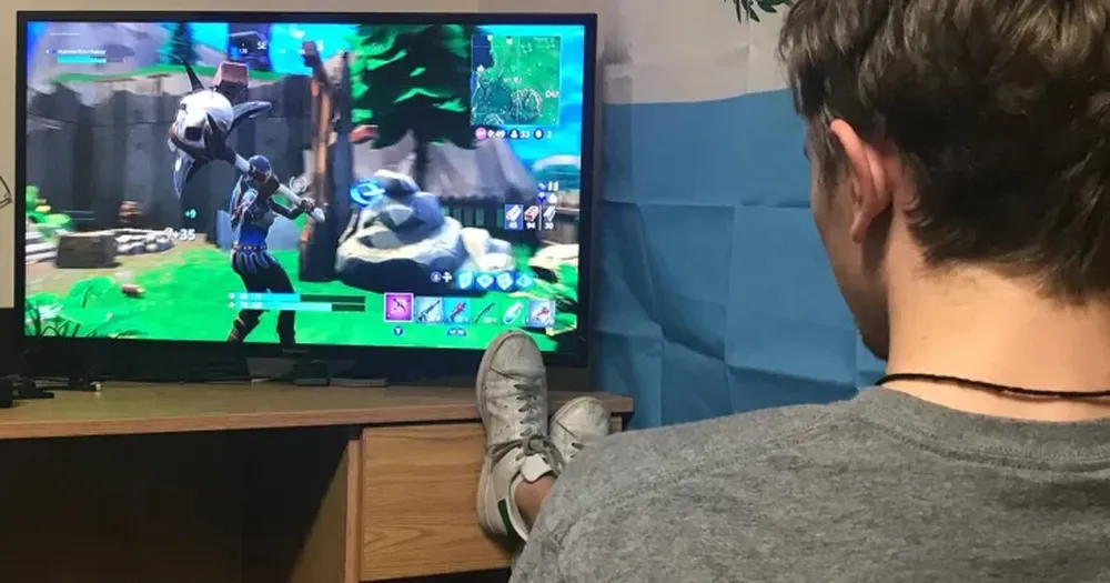 Internaron a un adolescente por su adicción al Fortnite