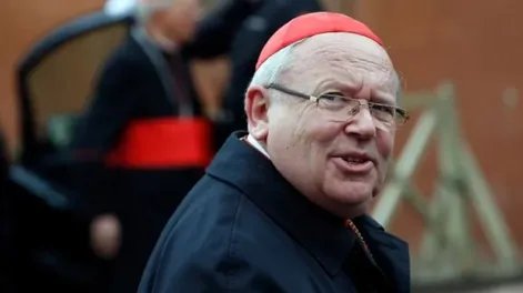 Un cardenal confesó que se comportó “de manera reprobable” con una joven de 14 años