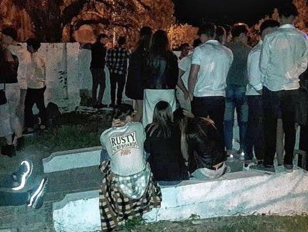 Unas 500 personas, entre las que había menores, sorprendidas en una fiesta clandestina