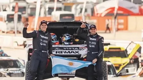 El sanjuanino Sisterna y Kevin Benavides pusieron en lo alto la bandera argentina: ganaron la etapa 12 del Dakar 2026