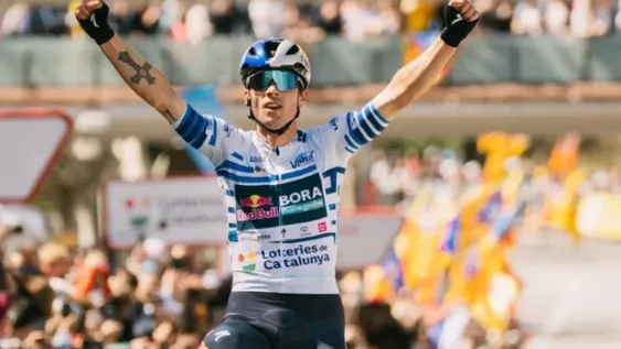 EL ESLOVENO Roglic irá por su quinta grande, ya ganó cuatro Vueltas a España y un Giro de Italia.