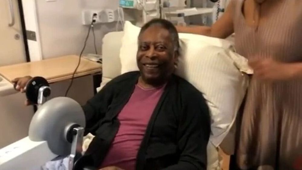La hija de Pelé publicó nuevas imágenes que muestran la recuperación de su padre