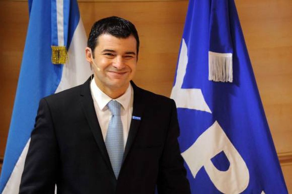 YPF: prevé invertir  U$S 37.200 millones