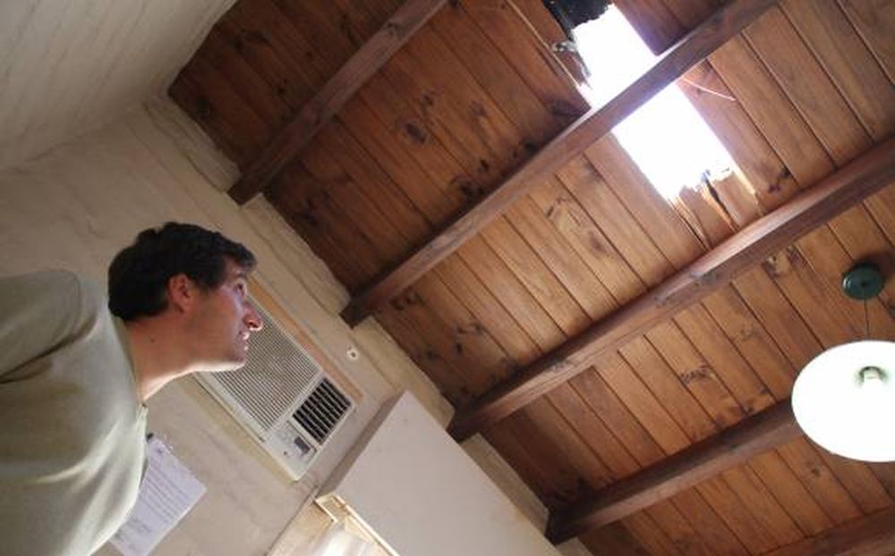 Una banda armada asaltó una empresa, hubo un magro botín