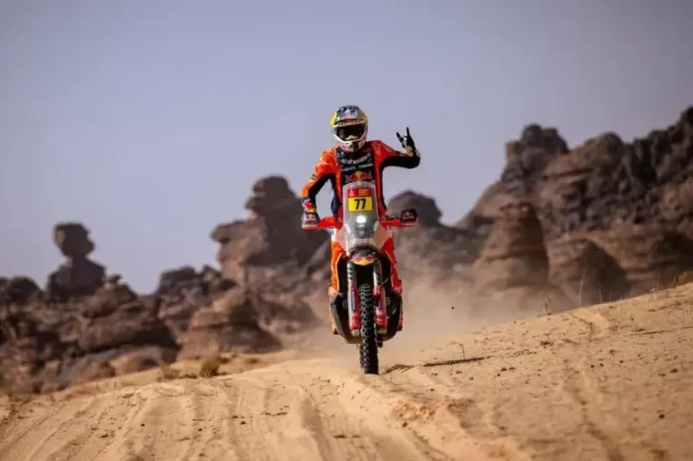 Recuperación. Luciano Banevides tuvo una etapa accidentada pero logró reponerse y terminó recuperando posiciones en las Motos.