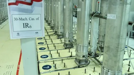 Imagen de  noviembre de 2019 publicada por la Organización de Centrifugadoras en la instalación de enriquecimiento de uranio de Natanz, en el centro de Irán. (AP, Archivo)