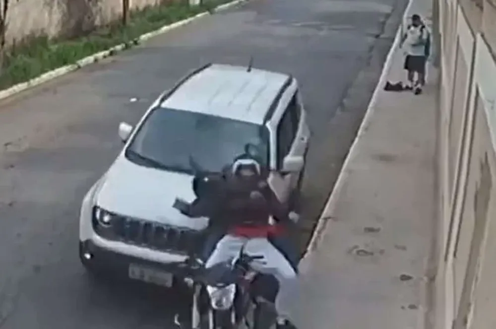 [VIDEO] Atropelló a dos motochorros para evitar un robo