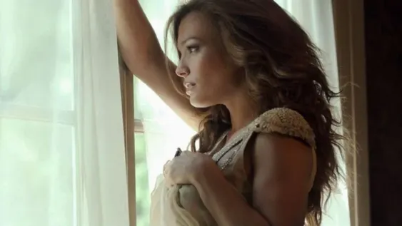 Claudia Albertario se animó al beboteo en la arena de Miami