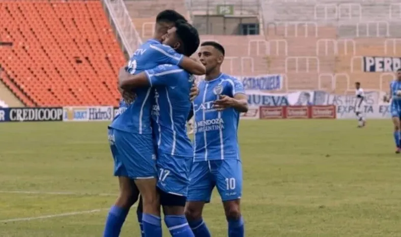 Godoy Cruz se lo dio vuelta a Platense y ganó 3 a 1