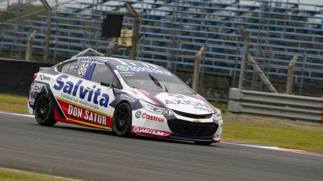 Invencible. Agustín Canapino no dejó nada en la Clase 3 del TN Apat que brindó un enorme espectáculo en el Villicum.