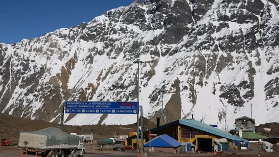 Chile elabora un protocolo para la reapertura gradual de fronteras cerradas por la pandemia