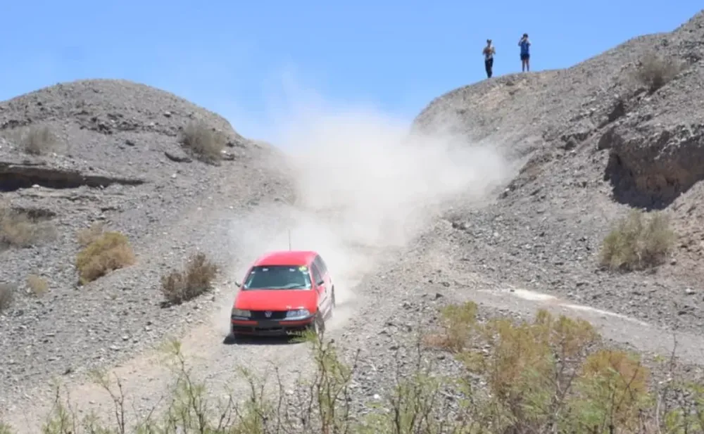 Telón final en Iglesia