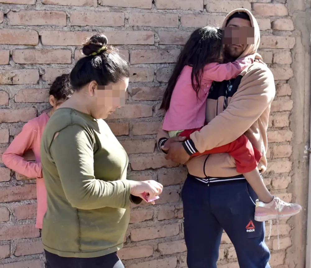 Denunció que un “drogado” entró a su casa, comió, robó y manoseó a su hija de 7 años