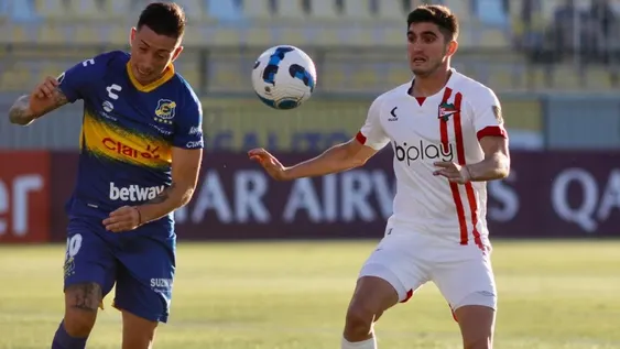 Estudiantes consiguió una victoria valiosísima en Chile ante Everton