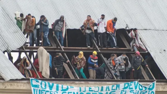 Motín de Devoto: los dos presos heridos tienen coronavirus y uno quedó hemipléjico