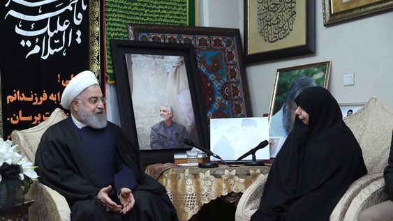 El presidente iraní visitó a la familia del general Soleimani: “Vengaremos su sangre”
