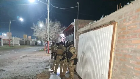 Siete allanamientos y al menos cuatro detenidos por robo de ruedas de auxilio