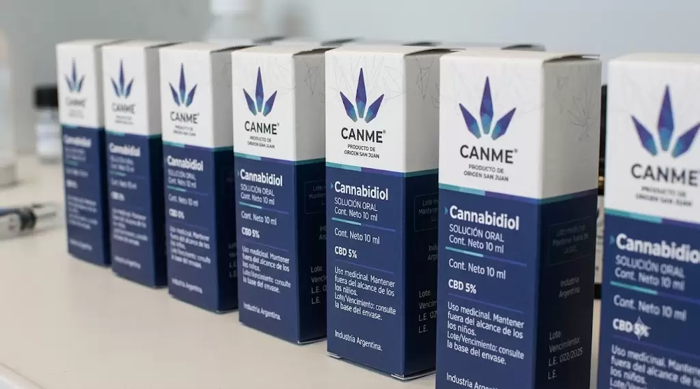 &nbsp;CANME prepara el lanzamiento de un aceite de CBD al 10% en envases de 30 mililitros, destinado especialmente a tratamientos de uso prolongado.