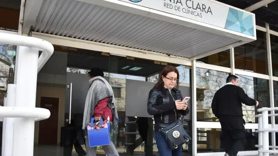 Los afiliados de PAMI recibirán una nueva credencial, con banda magnética y código QR