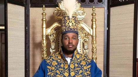 Oyo Nyimba fue coronado rey de Tooro con apenas tres años y permaneció más de tres décadas en el trono.