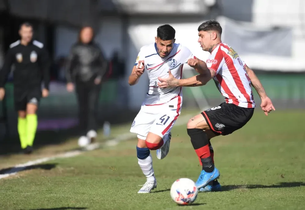 San Lorenzo dejó el invicto con polémica