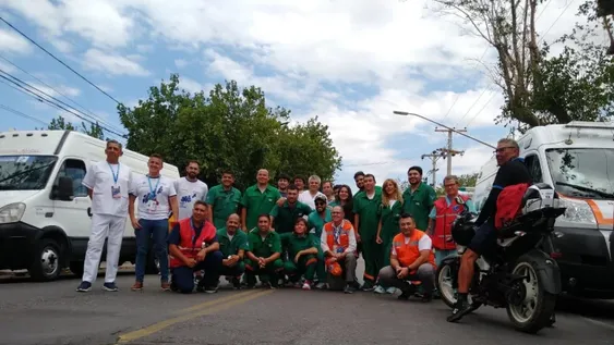 El amplio equipo, siempre listo