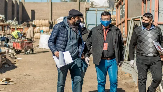 Salen a inspeccionar en chacaritas y desarmaderos