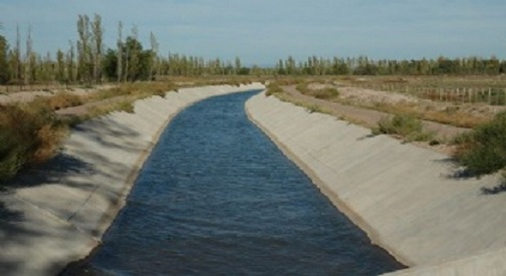 Sigue la búsqueda del hombre que cayó al Canal Céspedes: la policía cree saber su identidad
