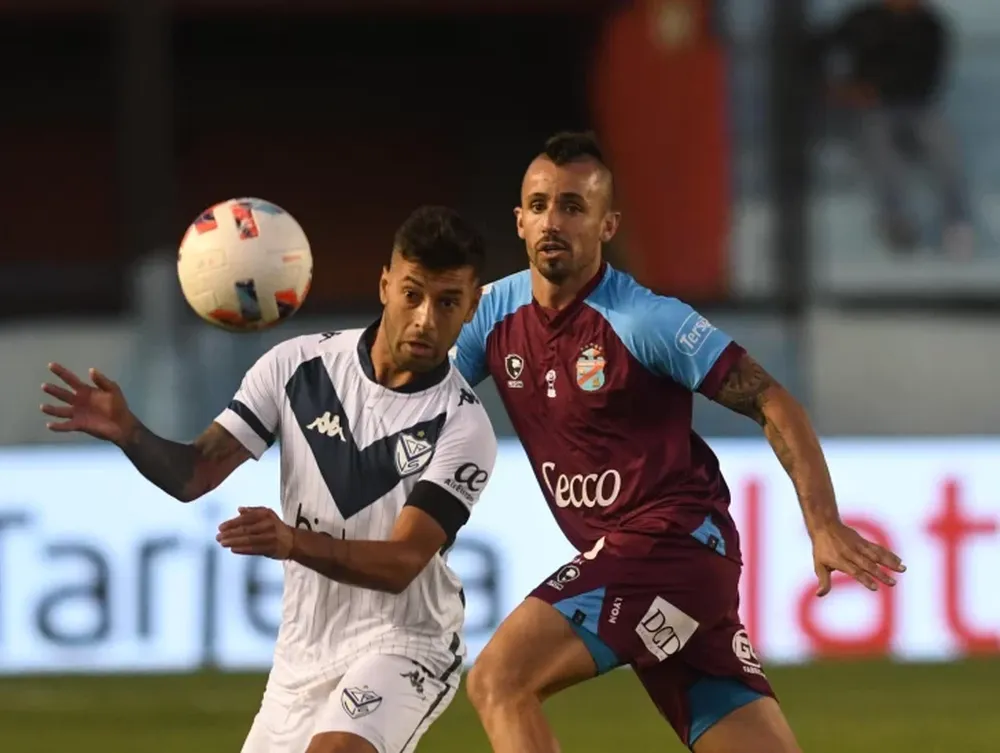 Arsenal y Vélez empataron sin goles en Sarandí