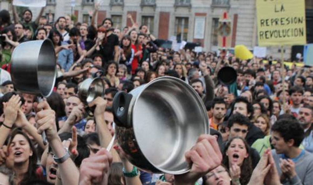 La crisis aumenta el éxodo de españoles